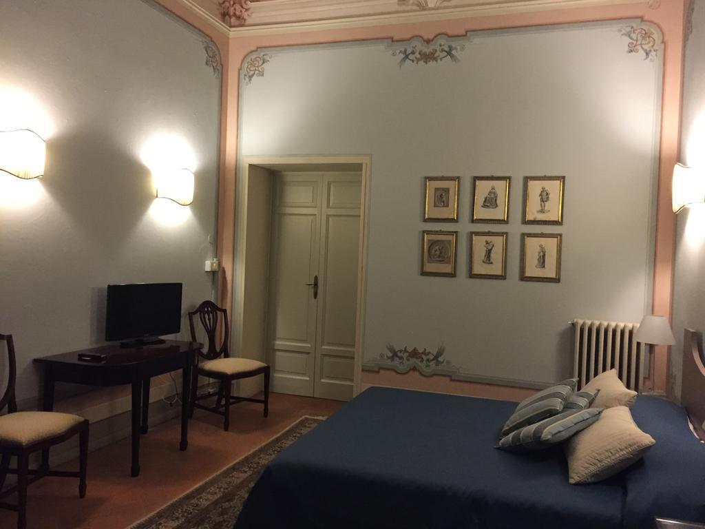 Bed and breakfast Alta - Residenza D'epoca Con Piscina 3*